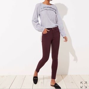 LEGGINGS IN BRUSHED SATEEN - Classic Plum (Loft)